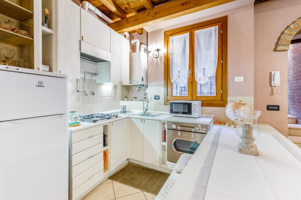 Ferienwohnung Nell'Antico Ghetto Ebraico Ferrara Exterior foto